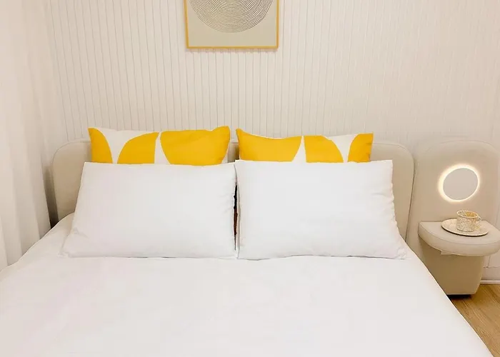 Ttukseom Station 6 Minutes,airport Bus 9 Minutes,seongsu,seoul Forest,myeongdong,gwangya,lotte World,kspo Seul
